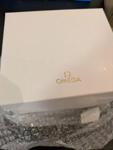 오메가 데 빌트레조아 (428.18.36.60.03.001) 미사용