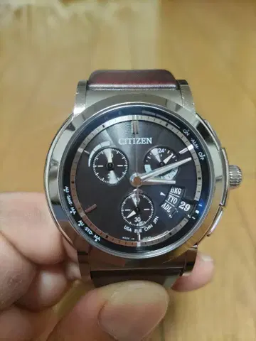 CITIZEN 시리즈 8 804 H610-T015182 전파 솔라
