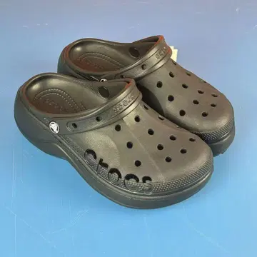 Crocs 블랙 크로그 샌들 여성용 21cm W5