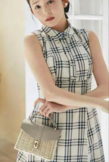 tocco closet 백 레이스업 체크 셔츠 원피스