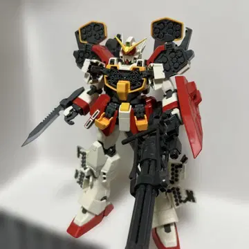 MG 건담 헤비 암즈 EW 1/100 스케일