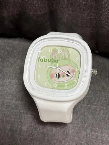 라부부 손목시계 화이트