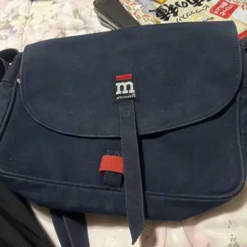 새상품급 marimekko 네이비 숄더백 네이비