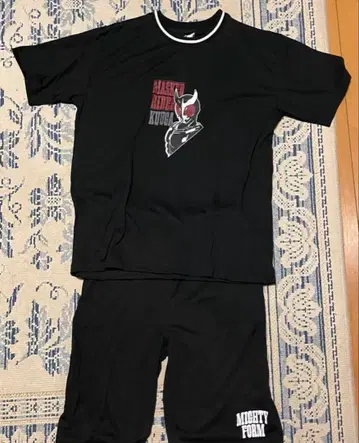 시마무라 한정 가면라이더 쿠우가 룸웨어 L 사이즈 미사용품 구하기 어려움