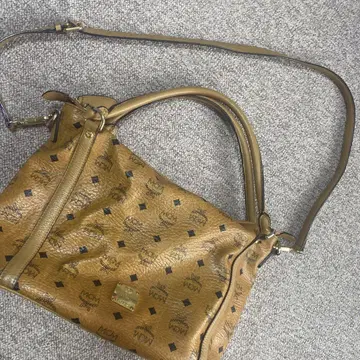 MCM 숄더백 L8772 브라운