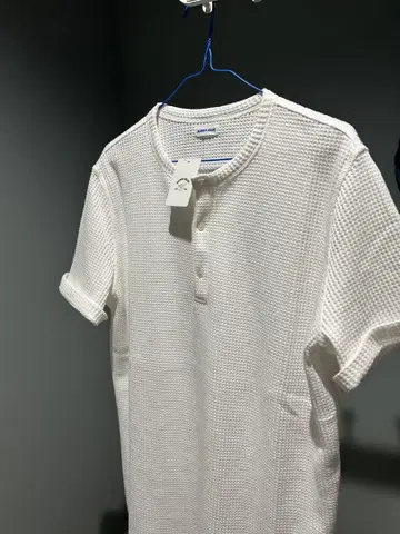 ALORA BLUE 헨리넥 티셔츠 M 화이트