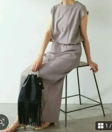 타임 세일 플리츠 셋업 새상품급 그레이