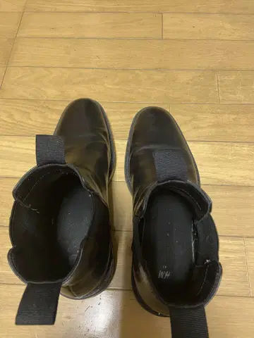 블랙 가죽 사이드 고어 부츠