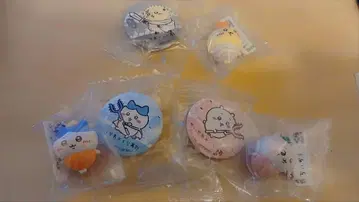 치이카와 쿠라스시 콜라보 키링 캔뱃지
