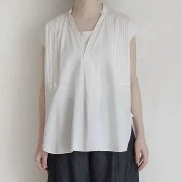Pheeta 트리니티 슬리브리스 셔츠