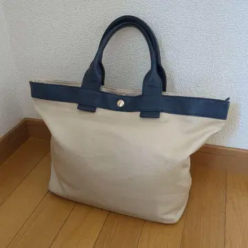 TOPKAPI 토트백 베이지와 네이비