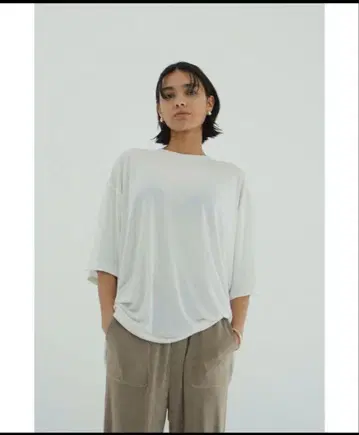 CLANE HALF SLEEVE SOFT CUT TOPS