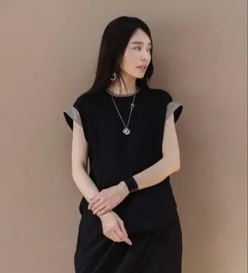 데레스 / 시원한 상의 블랙