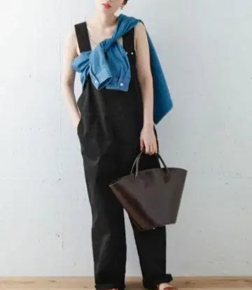 어반 리서치 사니 라벨 워크 살로펫