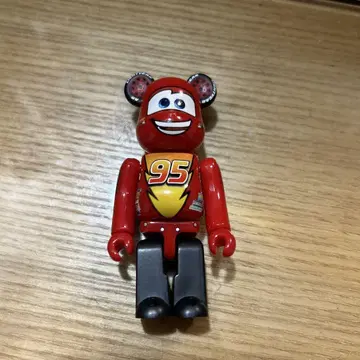 베어브릭 디즈니 픽사 카2