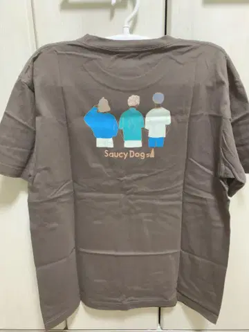 (새상품급) Saucy Dog 백 실루엣 티셔츠 2020 차콜 L