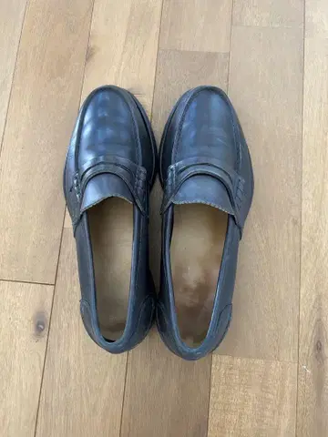 블랙 로퍼