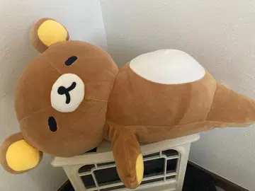 리락쿠마 폭신 기대어 껴안는 인형
