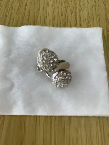 스와로브스키 SWAROVSKI 파베 볼 귀걸이 미사용품