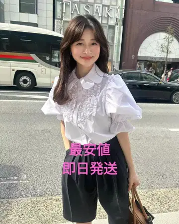 화이트 bibiy CORA PUFF BLOUSE 비비 bibiy.