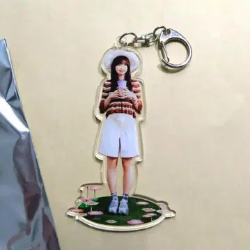 노기자카46 한여름의 전국 투어 카페 이오키 마오 아크릴 키링