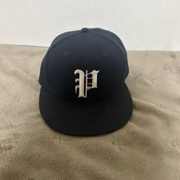 새상품급 PHATRNK 캡