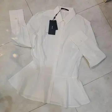 HUGO BOSS 화이트 페플럼 셔츠 긴팔