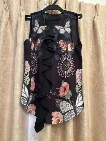 Desigual 플라워 프린트 시스루 슬리브리스