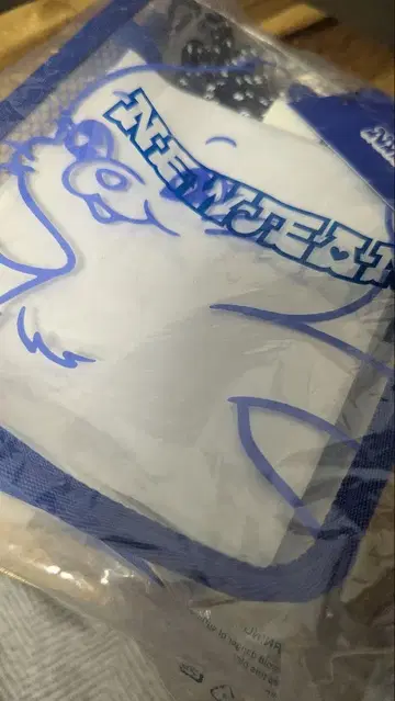 [ 가격 인하 협상 OK ] NewJeans TOKKI 클리어 숄더백