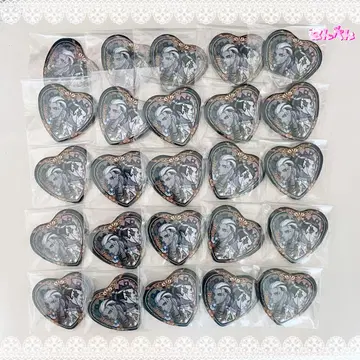 제5인격 화이트 블랙 무상 바틀러즈 카페 하트 모양 캔뱃지 25개
