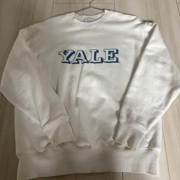 emmi atelier 에미 아틀리에 YALE 맨투맨