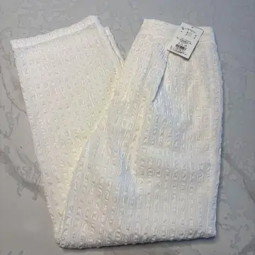 728 언그리드 깅엄 체크 턱 팬츠 화이트