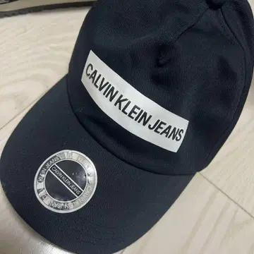 CALVIN KLEIN JEANS 블랙 캡