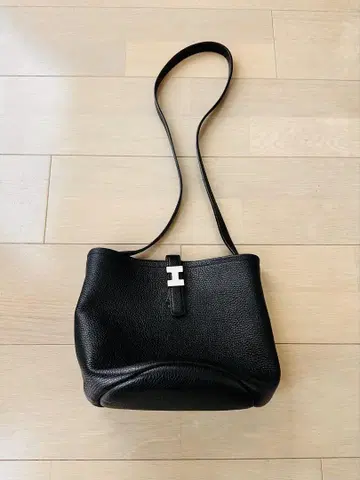 이아쿠치 iacucci 테아 S CERVO 백