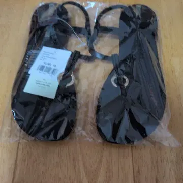 블랙 비치 샌들 스트랩 포함