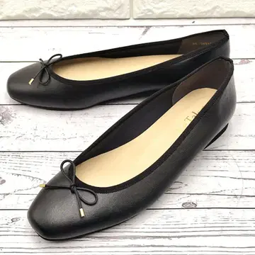 거의 새상품 LE TALON 발레 슈즈 리본 일본제 플랫슈즈 블랙