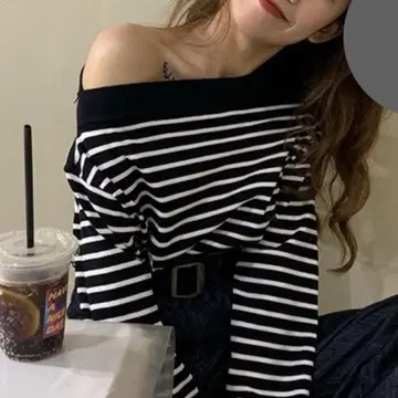 [SENDOO] 원숄더 보더 상의 블랙