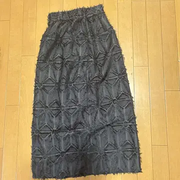 페더 자카드 스커트 블랙