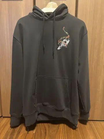 [ L ] PALACE DRAGON P-3 HOOD