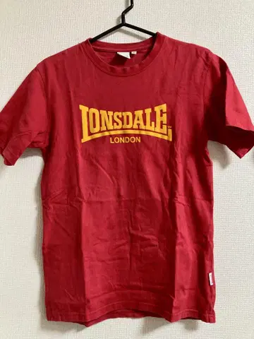 LONSDALE 플로키 로고 티셔츠 [빨간색] 레드 LONSDALE