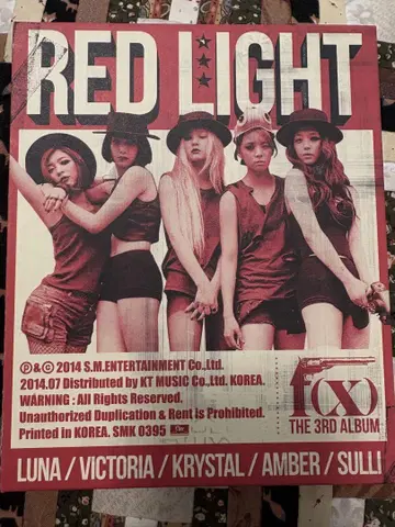 f(x) RED LIGHT 3rd Album