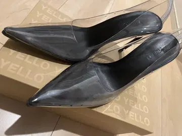 YELLO 클리어 블랙 하이힐