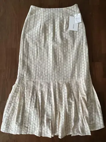 레이스 스커트