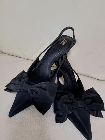 ZARA 블랙 리본 샌들 로우힐