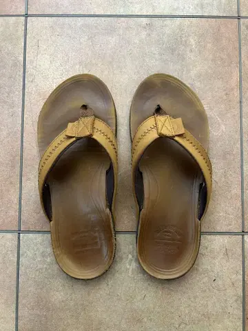 빌라봉 샌들 브라운