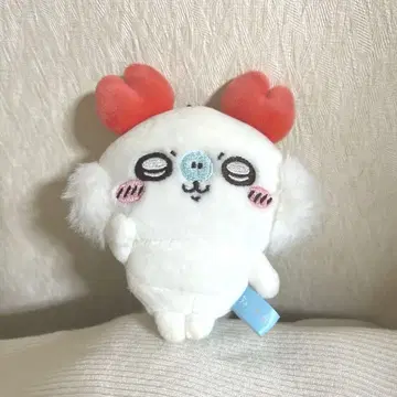 푹신푹신하고 하얀 봉제 인형 캐릭터