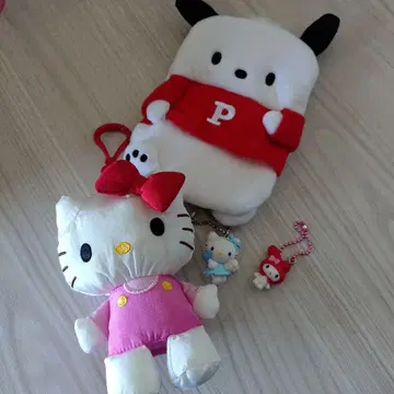 산리오 굿즈