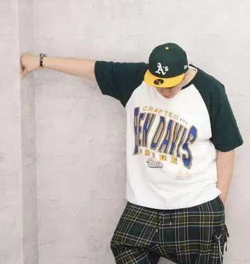 BEN DAVIS 칼리지 래글런 반팔 티셔츠 lsz4