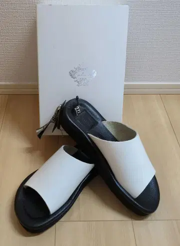 [미사용 새상품] 오로비안코 천연 가죽 일본제 남성용 컴포트 샌들