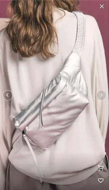 Padded Cross Body Bag/패딩 크로스 바디백